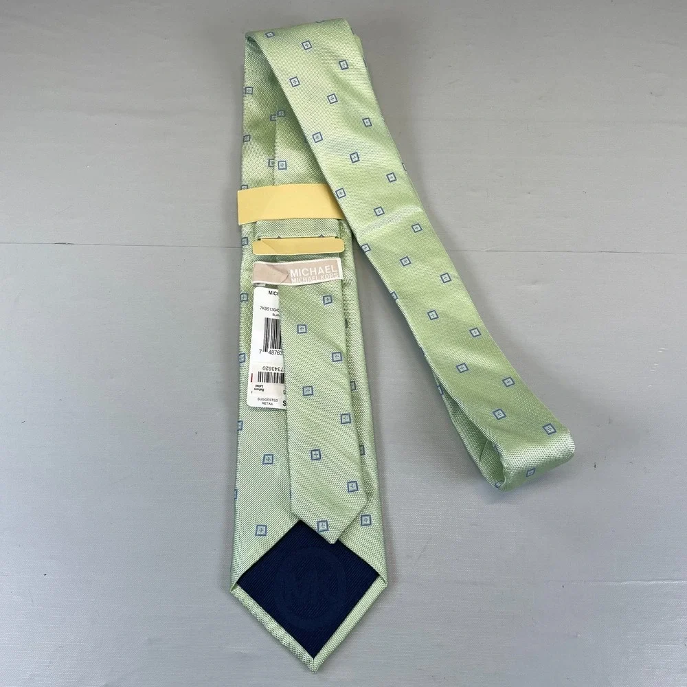 Michael Kors Mens Tie Light Green Geometric 100% Silk Necktie
